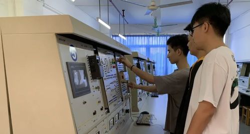 智能之星，點燃未來 廣州華立科技職業學院電力與智能制造學院攜手?？藗愃闺姎夤灿⒉? />
</a>
<span><a href=